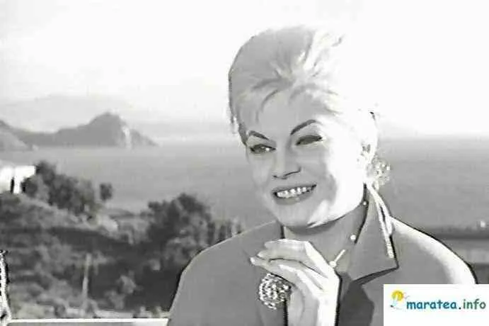 anita eckberg dino risi